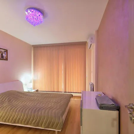Daire Royal Hill 4 *